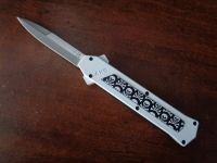 AKC F16 White Skulls Out The Front Automatic Knife